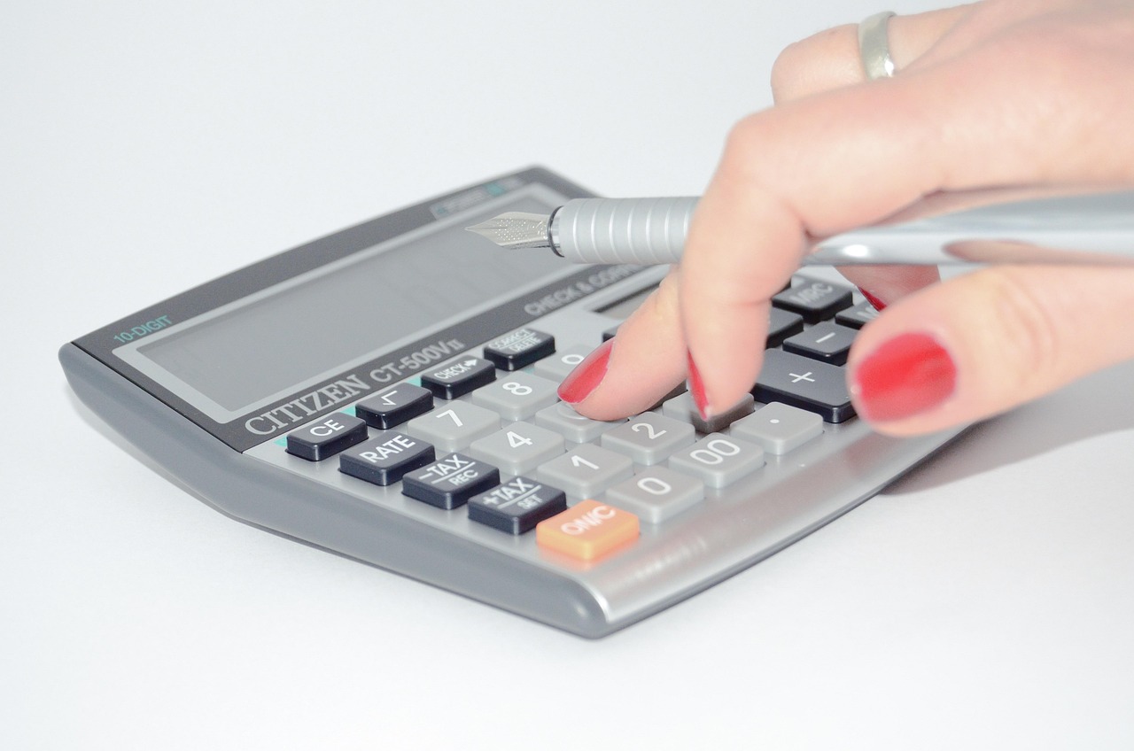 Treppenlift Kosten Niedersachsen – Preise, Zuschüsse und Spartipps im Überblick calculator, hand, calculate, to count, add, taxes, expenses, pen, office, calculator, calculator, calculator, calculator, calculator, taxes, expenses, expenses
