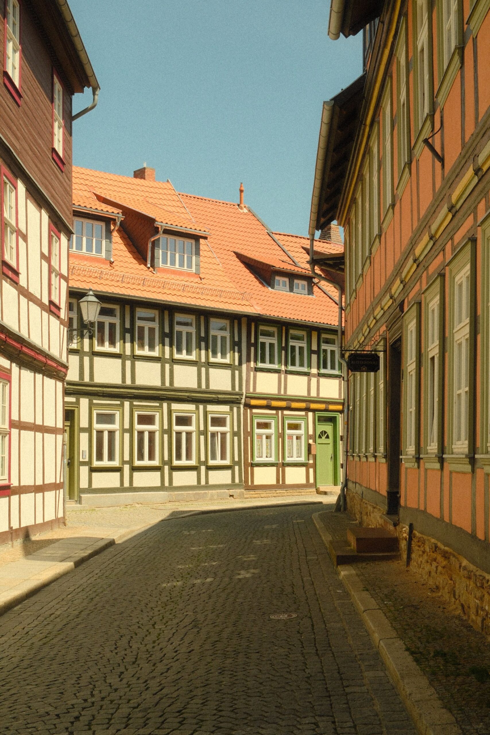 Treppenlift Förderung Sachsen-Anhalt Explore the scenic cobblestone streets and half-timbered houses of Quedlinburg, Germany.